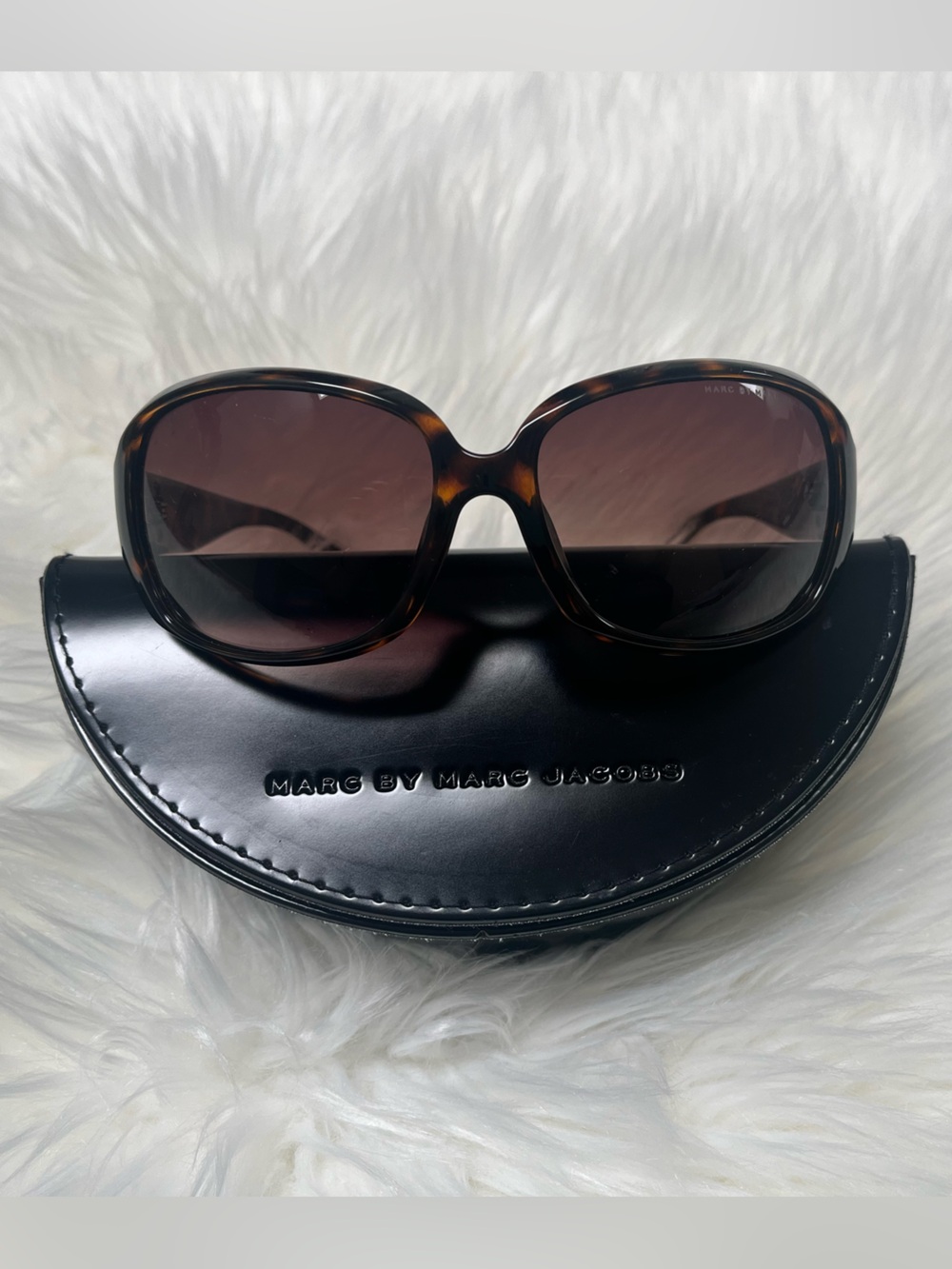 Marc by Marc Jacobs Tortoiseshell Frame Sunglasses with Brown Gradient Lenses